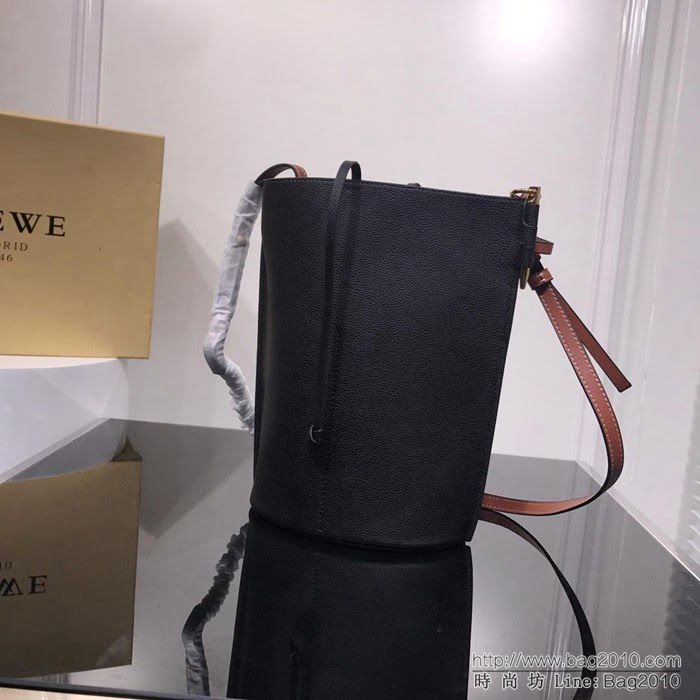 LOEWE羅意威 原單五金 最新geta水桶包 簡單時尚 百搭肩背包 3040  jdl1182